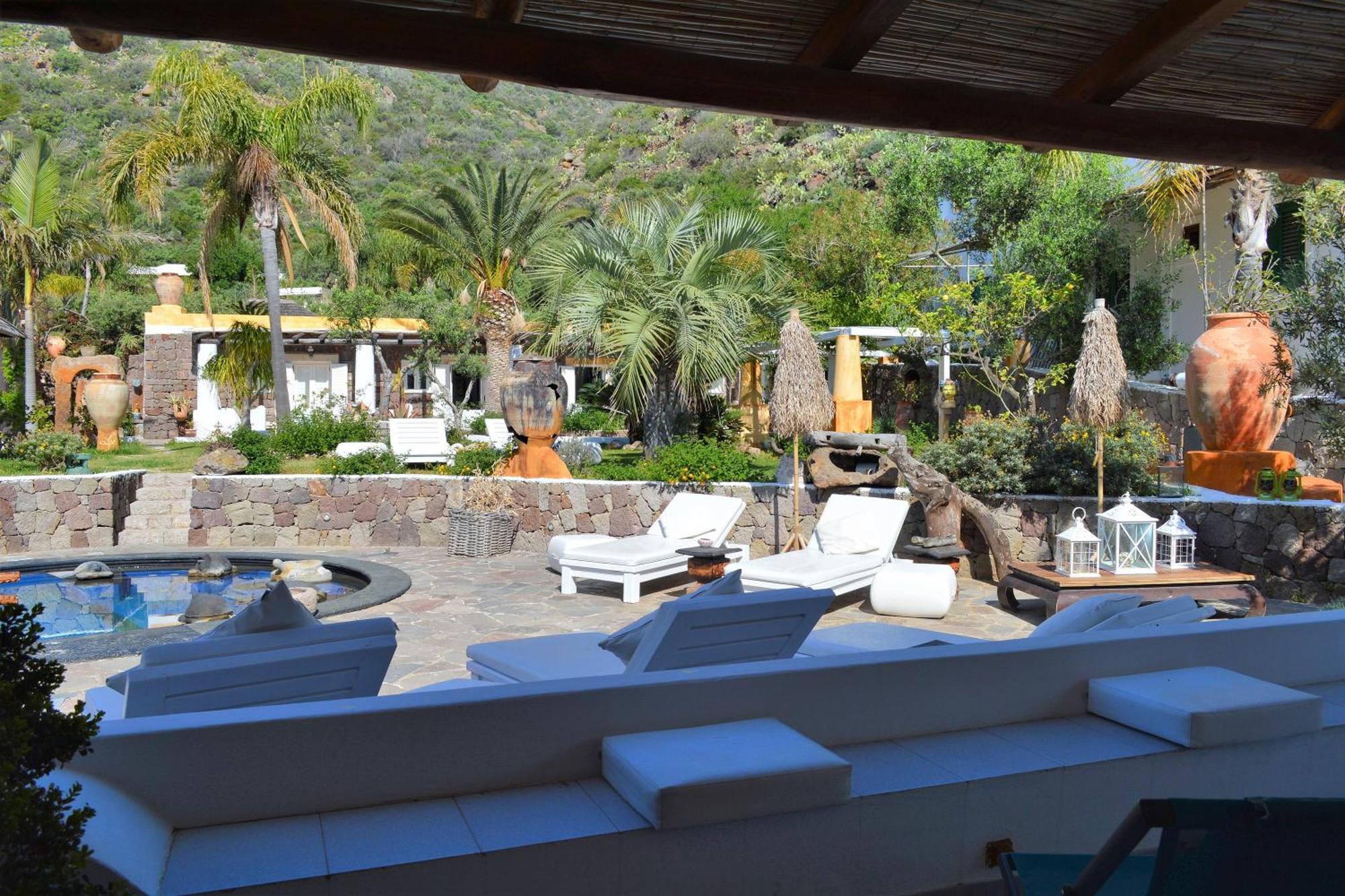 Hotel Oasi Panarea Exterior foto
