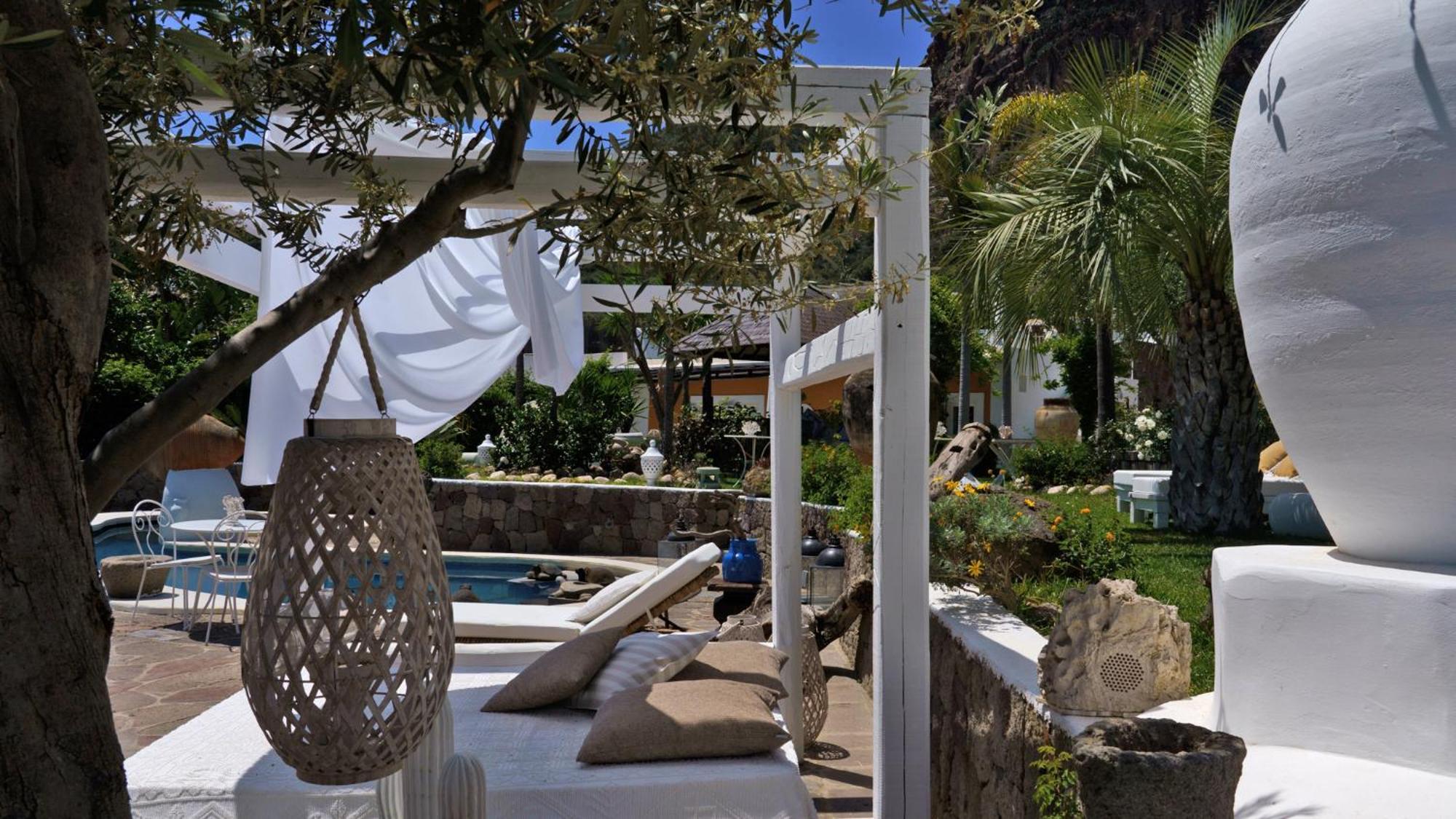 Hotel Oasi Panarea Exterior foto